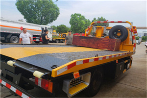 昭苏附近拖车电话号码服务